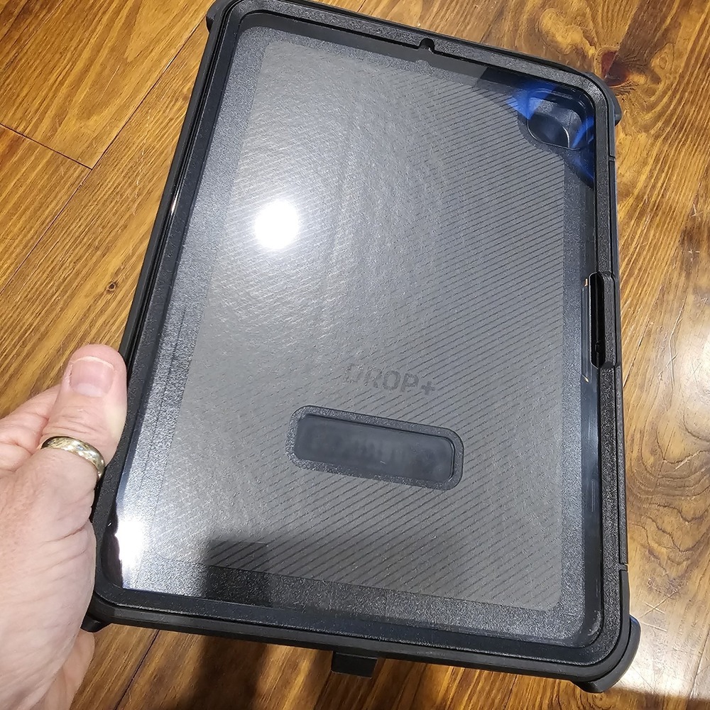 OTTERBOX Defender Series Case for iPad Pro 11" - Black Drop Plus